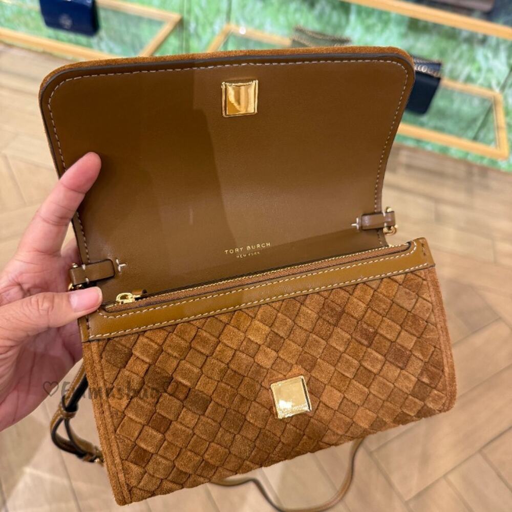 New‼️Tory Burch Thea Woven Flat Wallet Crossbody 175918 $595 - Picture 5 of 11